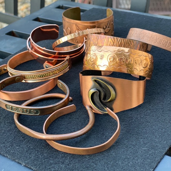 Bundle of 12 Copper Bracelets - Picture 4 of 13